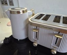 Russell Hobbs Bronte Kettle and Toaste