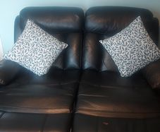 2 seater leather recliner