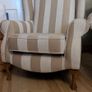 4 seater sofa and 2 matching chairs Image 5