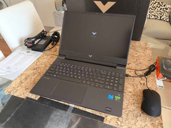 Gaming Laptop Hp Victus i5 13420H 8/12 RTX4050 6GB 16gb DDR4 3200mhz 512GB NVMe PCIE 4.0 15.6" 1080p 144hz Ips 250nits Win11 RGB