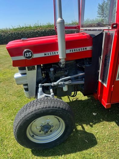 Massy Ferguson 135