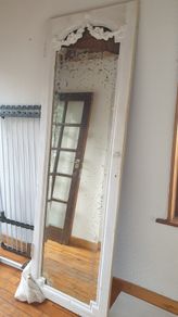 Antique Doors x2 80 euro each door. Antique Mirrored Dark wood ornate swag