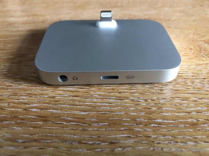 Apple Lightning Dock Silver