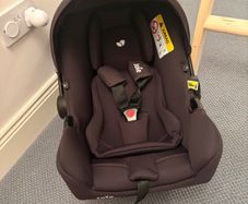 Joie car seat I snug 2