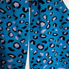 New MINUETO blue and pink leopard print scarf