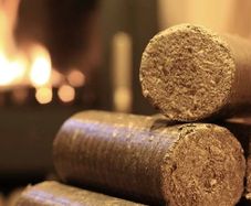 Pallet of compressed Heat Logs- 170 packets
