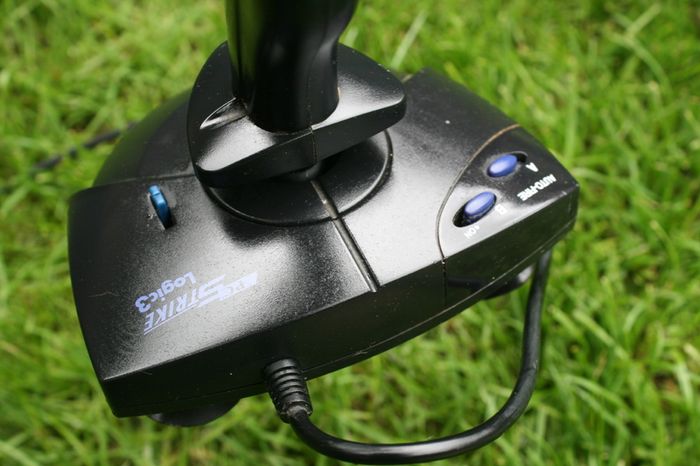 Logic 3 Joystick MODEL JT254 PC Strike Vintage PIN PC Controller