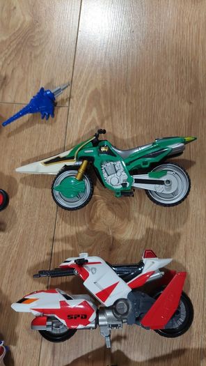 Power Rangers motorbikes / toys