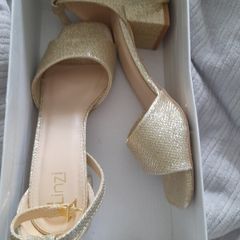 Girls shoes