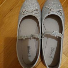 Girl's ballerinas