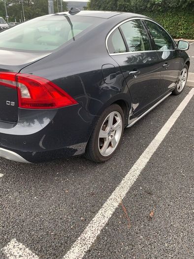 Volvo S60  D3 SE LUX 2010 2 l  Diesel  Manual