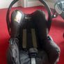 Baby car seat, car seat base and pushchair set Image 10