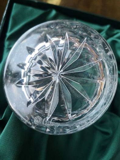 Galway Crystal 24% Lead Crystal Decanter And 4 Whiskey Glasses