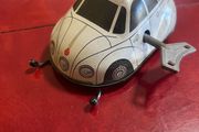 Clockwind motor tin tatra white sedan car