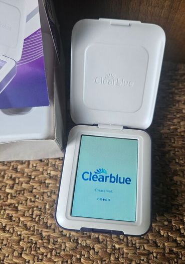 Clearblue Advanced Fertility Monitor