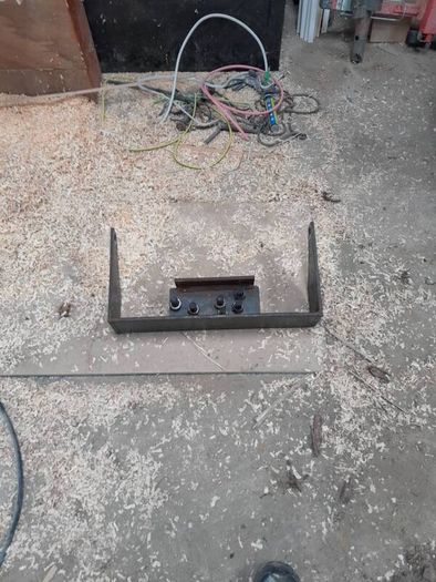 ford weight carrier