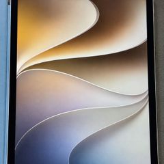 Ipad 13" M3 (A3269) 128GB Space Grey, Mint Condition