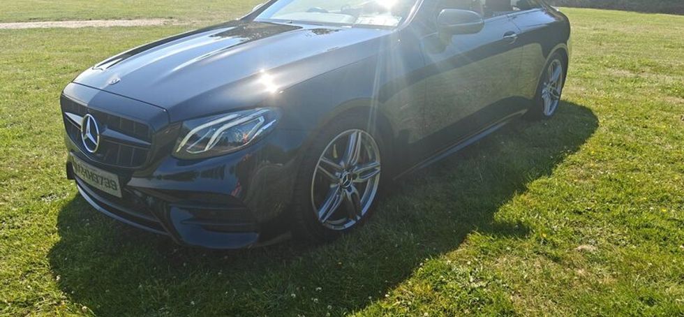 Obsidian Black E-Class AMG line 191 BHP
