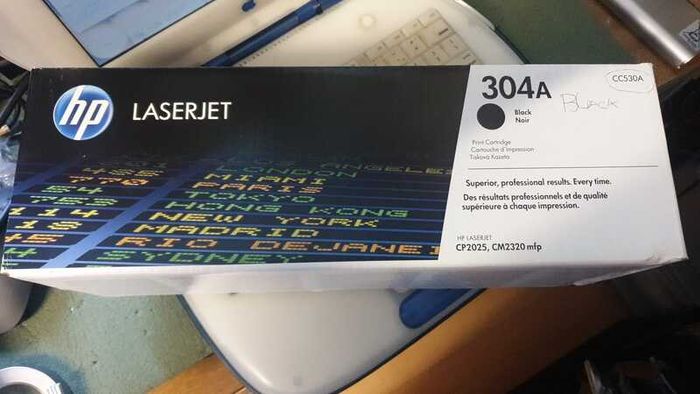 Original HP 304A (CC530A) black toner, new,unopened