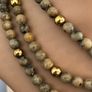 pearl necklace and bracelet set Image 3