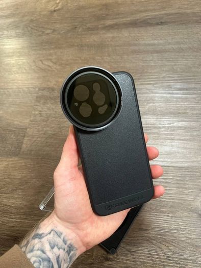 Freewell iPhone 15 Pro Max Case + VND 1-5 Filter Kit | Like New