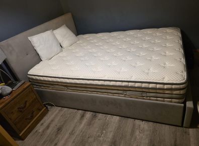 Bed and mattress