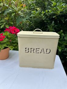 Vintage style cream enamel metal bread bin farmhouse country cottage style