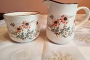 Arklow Honey Stone 'Glenwood' 8177 sugar bowl and milk jug