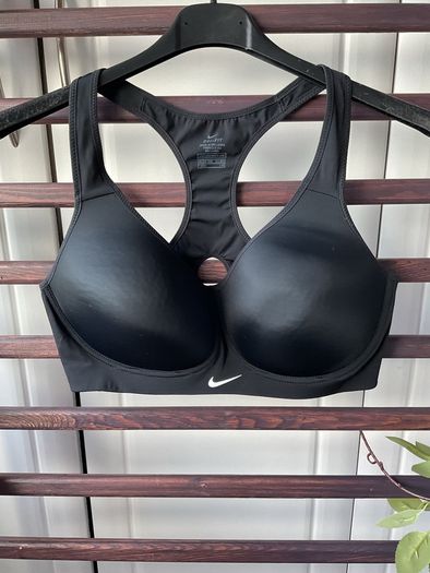 sports Nike black size 38c