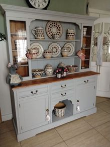 solid kitchen dresser delivery arranged