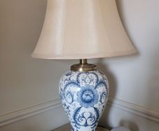 Table lamp