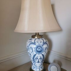 Table lamp