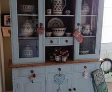 solid kitchen dresser delivery arranged
