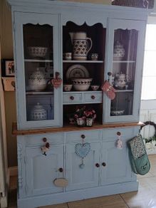 solid kitchen dresser delivery arranged