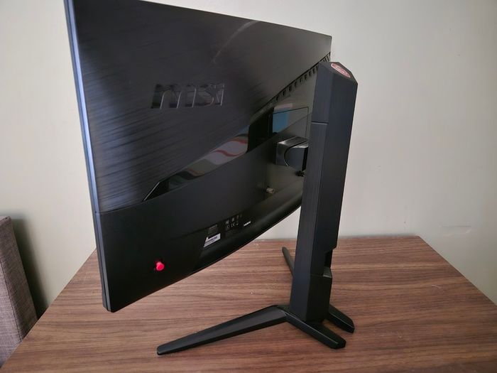 Gaming Monitor / MSI MAG241C / 144Hz 1080p /