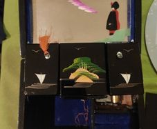 Vintage lacquered musical jewellery box