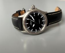 Sinn 556 I - ETA 2824-2 - Full Set - Original Invoice - Excellent Condition