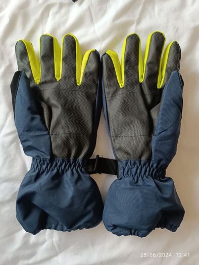 CRIVIT snow gloves - size 9
