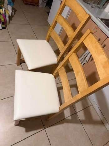 2 chairs