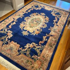 Chinese/oriental floral rug mint condition