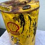 vintage oil can Image 3