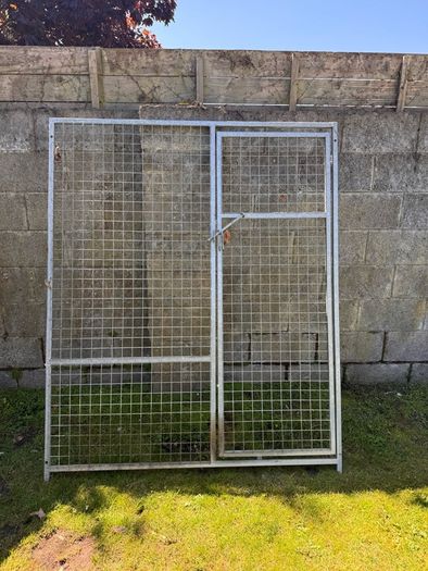 Galvanised Dog kennel panels!