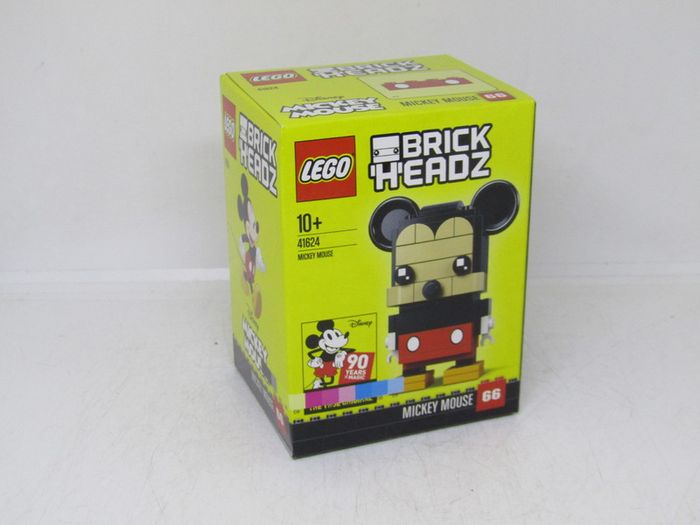 LEGO 41624 Mickey Mouse BrickHeadz Series Super Rare Version Factory Error As You Will See The CMYK Color Bars Around The End Of The Box Brand New in Factory Sealed Box