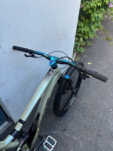 Full Suspension Carbon Mtb