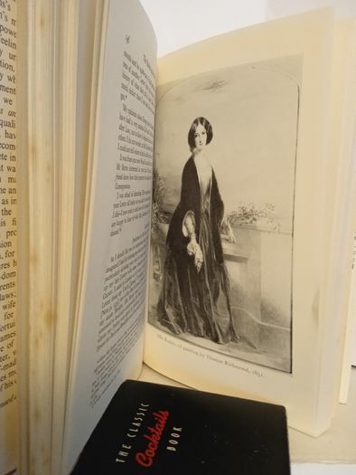 The Ruskins and the Grays by Mary Lutyens (HQ329)