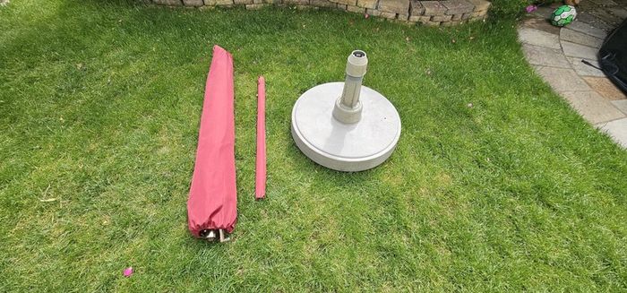 Garden umbrella with base