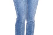 BOOTCUT HIGHWAIST JEANS WITH SLIT size xs s s to small m   for taller girl