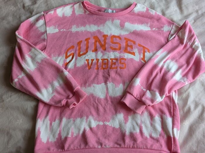 Pink jumper age 12-13