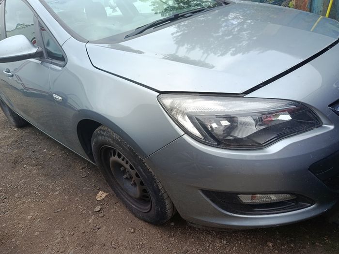 Opel astra saloon 1.3 diesel 2014 for breaking only