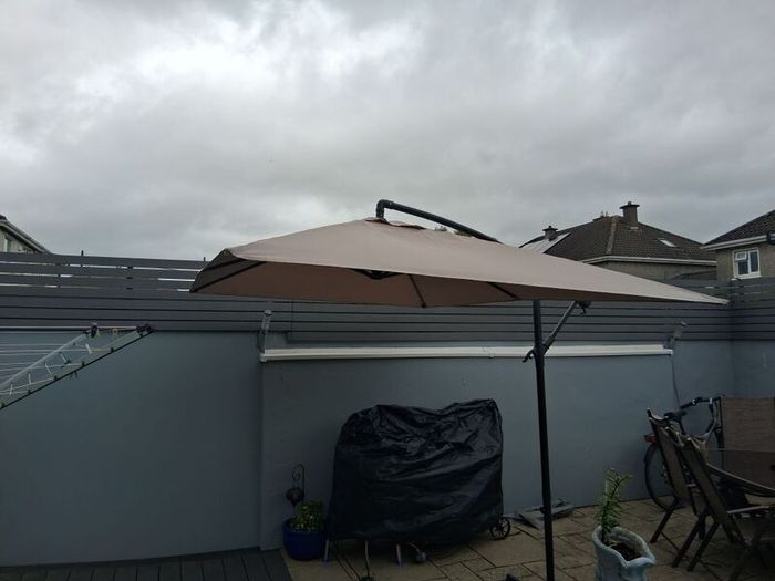 Cantilever Umbrella